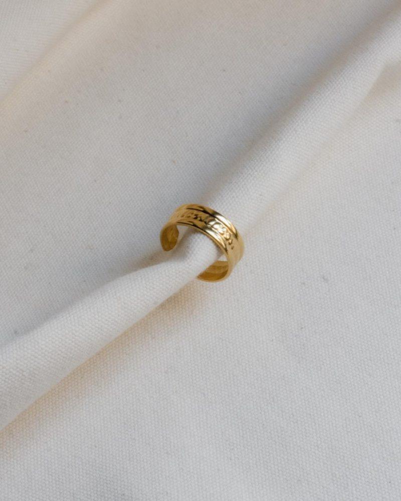 ring_Cordelia-1.jpg