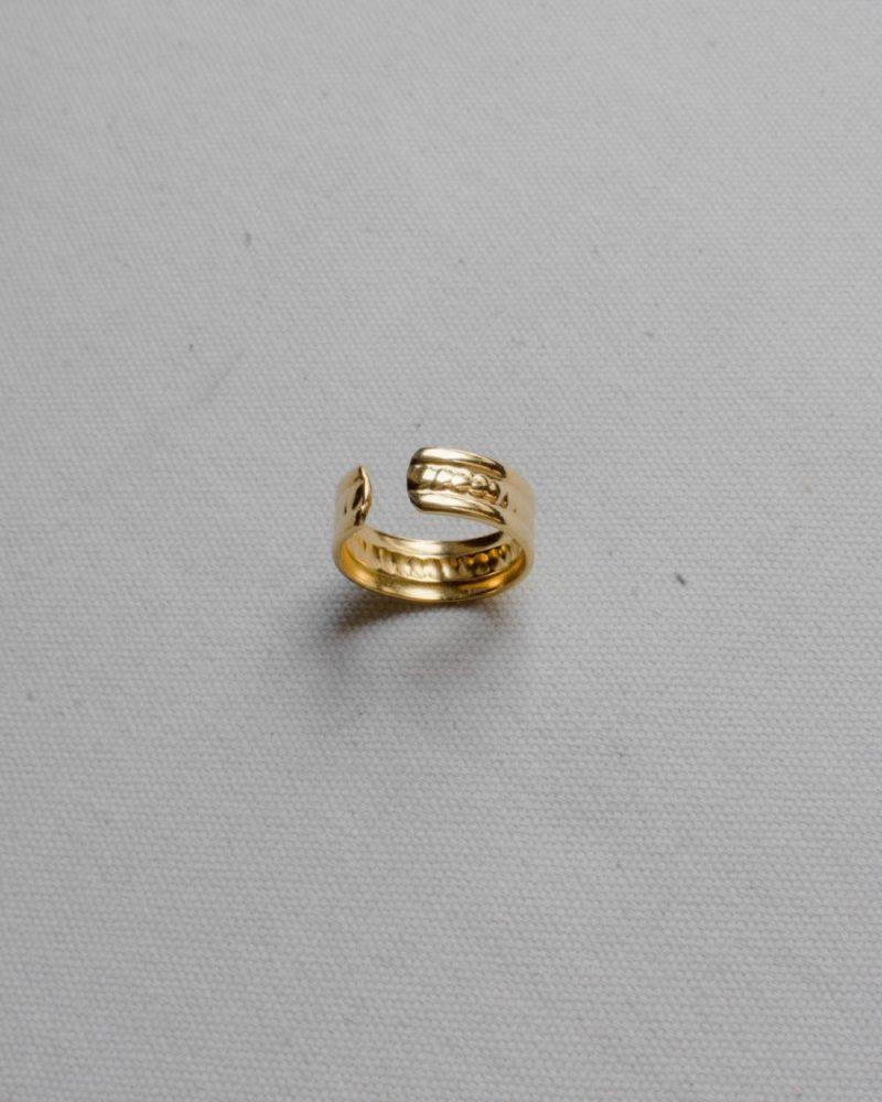 ring_Cordelia-2.jpg